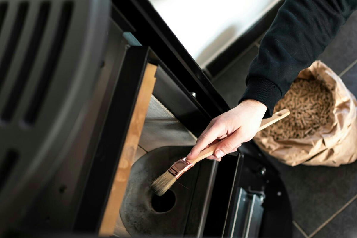 Pellet, comfort e risparmio: quando la scelta della stufa cambia davvero il calore in casa tua